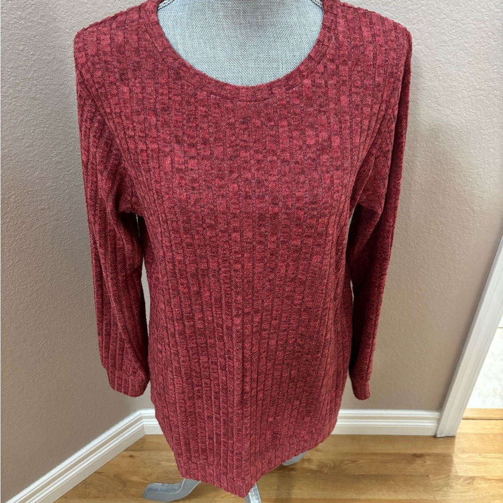 Women's Red Textured Knit Sweater